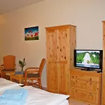 Myhome Ruegen - Haus Arkona מלון דירות 3*