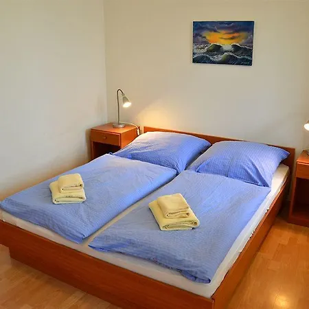 Myhome Ruegen - Haus Arkona 公寓式酒店 3*