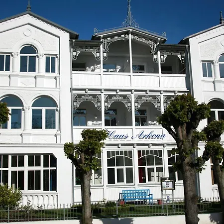 Myhome Ruegen - Haus Arkona Hotel apartamentowy