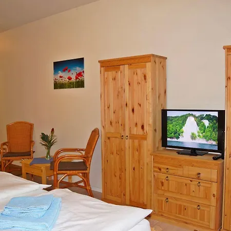 Myhome Ruegen - Haus Arkona Apart-hotel 3*