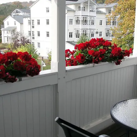 Myhome Ruegen - Haus Arkona Hotel apartamentowy 3*