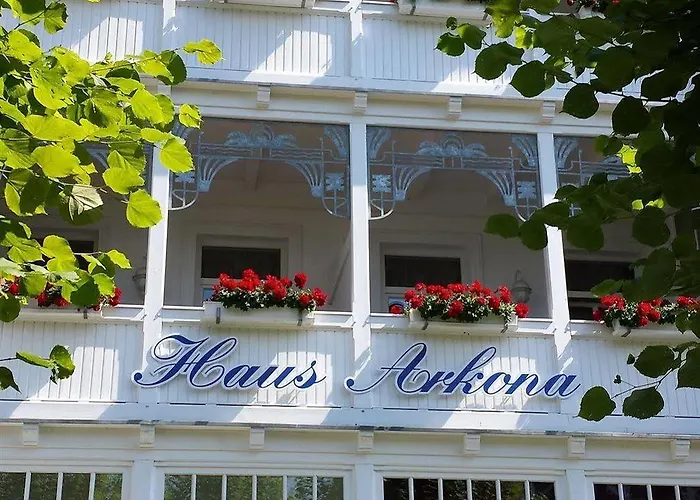 Myhome Ruegen - Haus Arkona アパートホテル