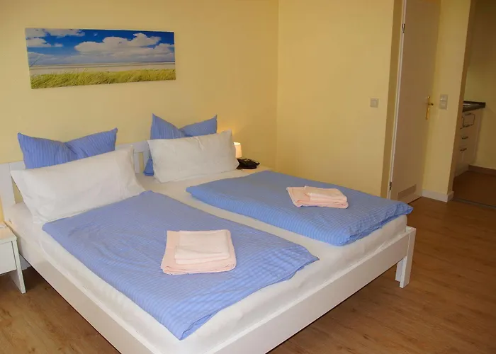 Myhome Ruegen - Haus Arkona アパートホテル 3*